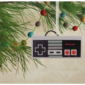 New Hallmark Nintendo Entertainment System NES Controller Christmas Ornament